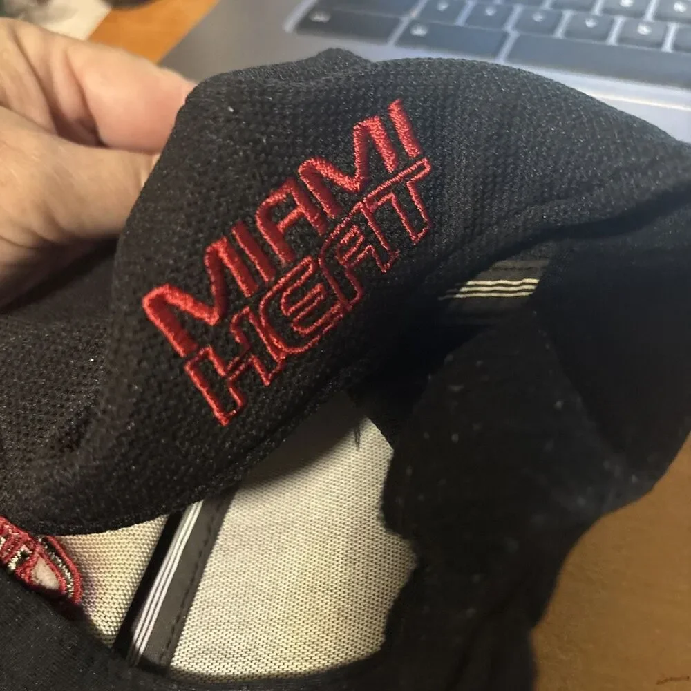 Miami Heat NBA Adidas Cap Fitted Black/Red FITMAX'70 Size L/XL